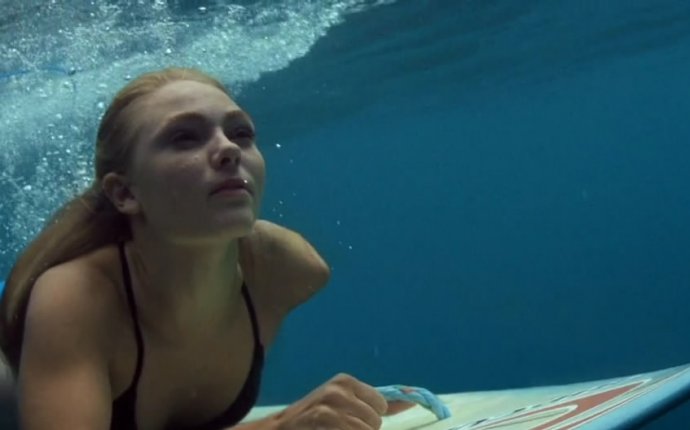 Серфер души / Soul Surfer (2011) HDRip-AVC BigFANGroup.org