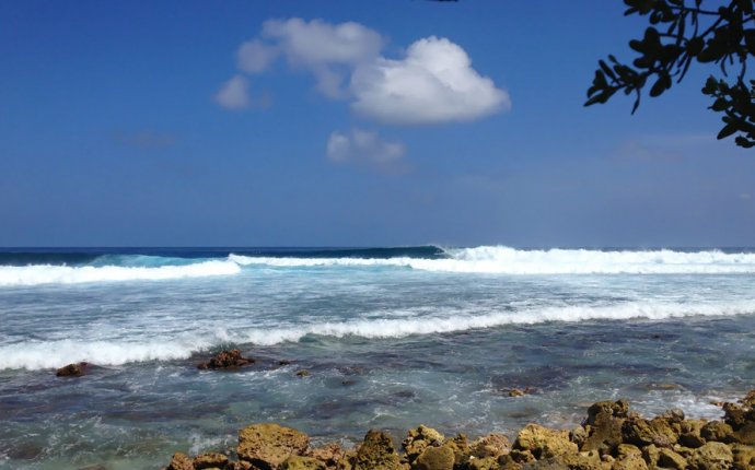 Серфинг на Туласдху, Мальдивы | Cokes Surf Shack - гостевой дом на