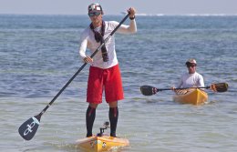 Американец Бен Фрайберг, ставший первым человеком, пересекшим Флоридский пролив на доске для серфинга с веслом