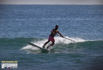 Паддл-серфинг в Барселоне: покорители морских просторов!